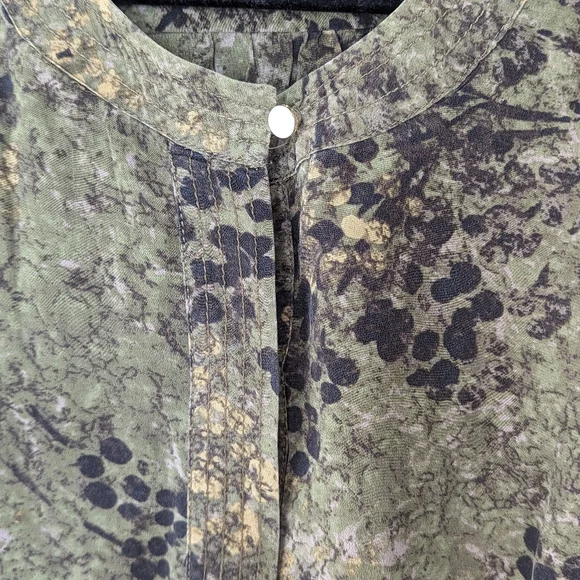 Banana Republic Womens 14 100% silk button blouse top green flower print - Picture 5 of 11